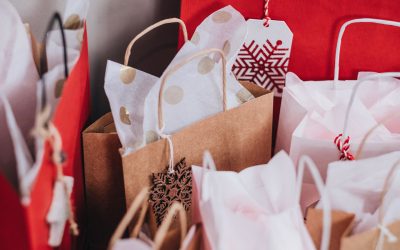 Seasons Giving: 5 Ways To Make Holiday Shopping More Affordable